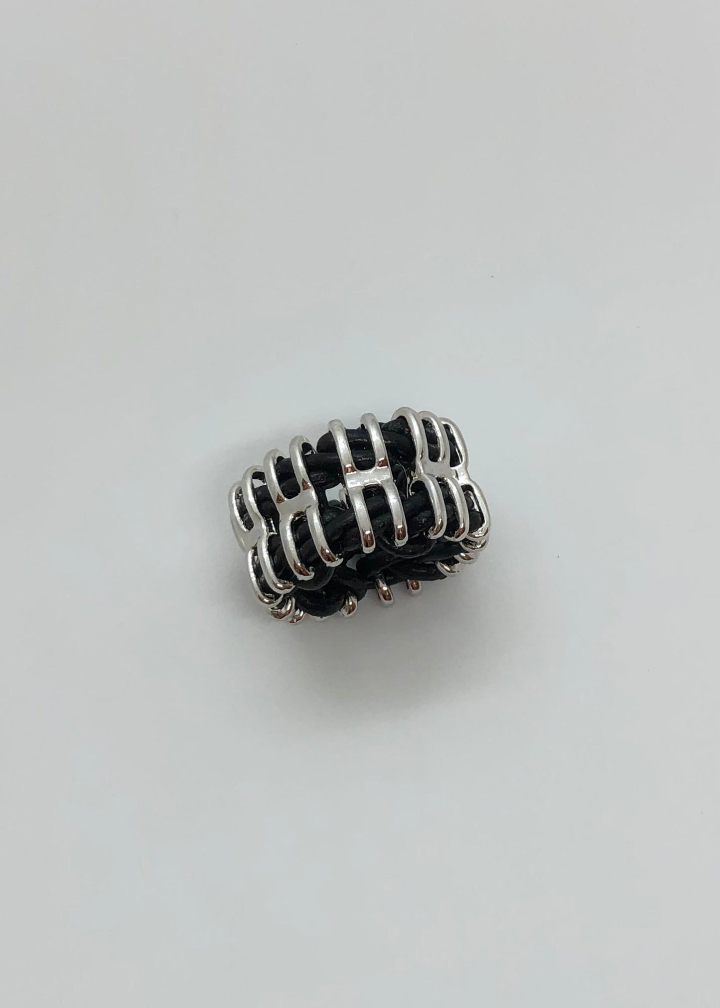 The Zenosyne H Ring